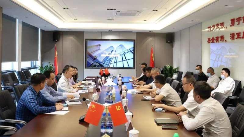 集團(tuán)黨委副書記、董事鄧偉群帶隊到珠海建工集團(tuán)督導(dǎo)檢查疫情防控和安全生產(chǎn)工作